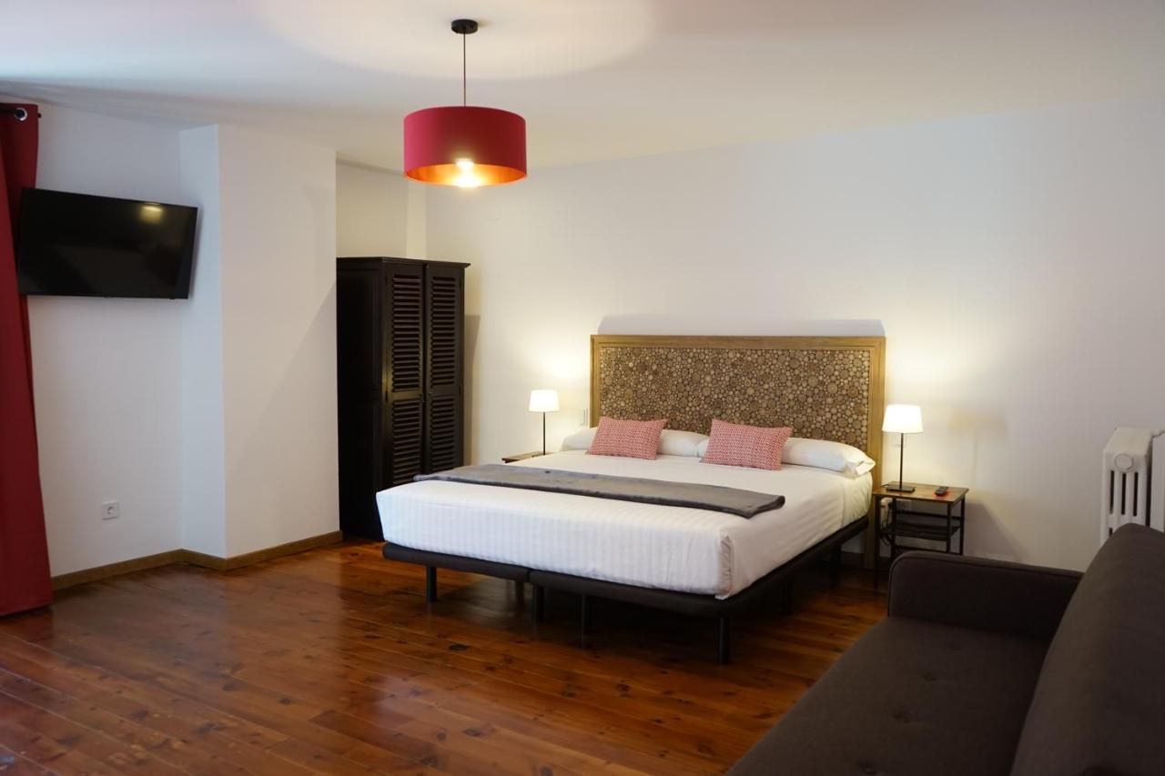 Fonda Biayna Hotel Bellver De Cerdanya Luaran gambar